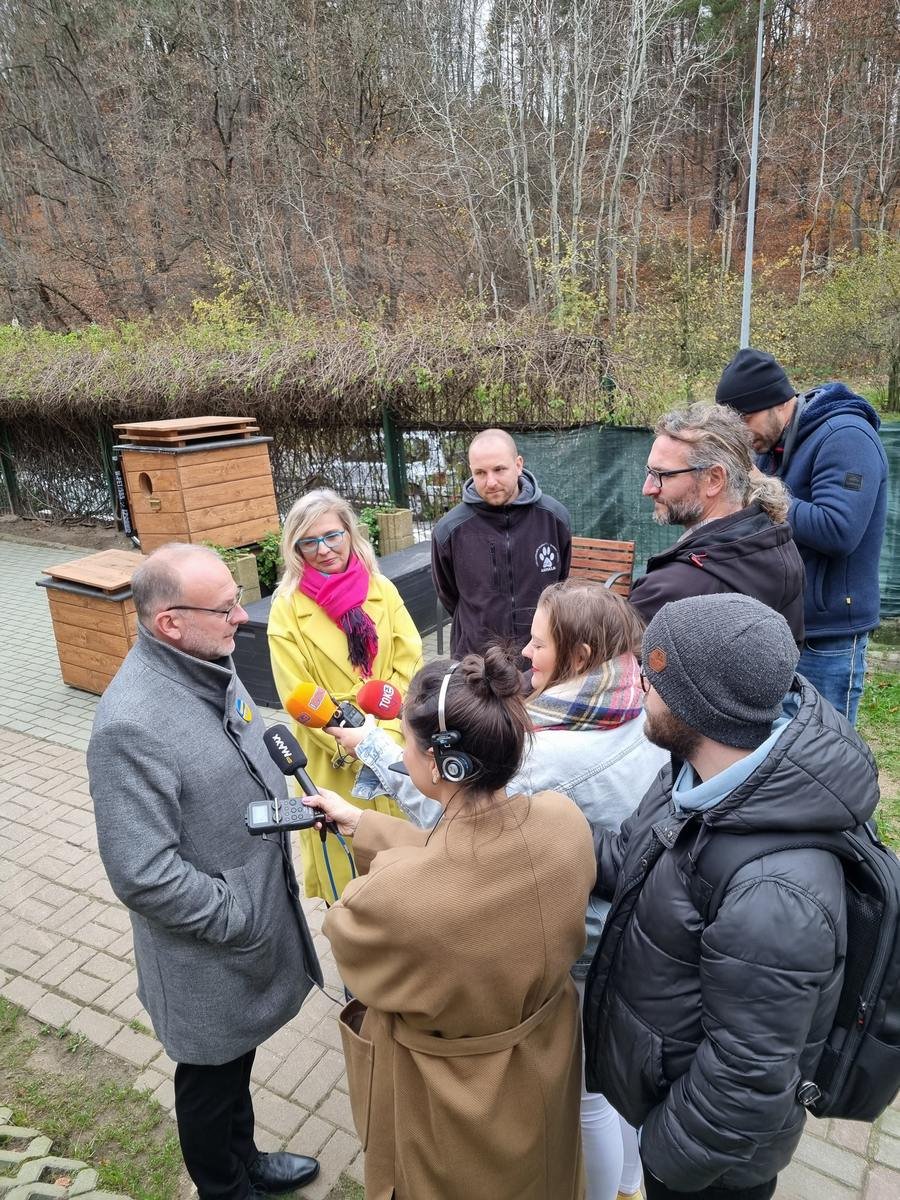 Do Ciapkowa zostało przekazanych ponad 80 legowisk // fot. Laboratorium Innowacji Społecznych