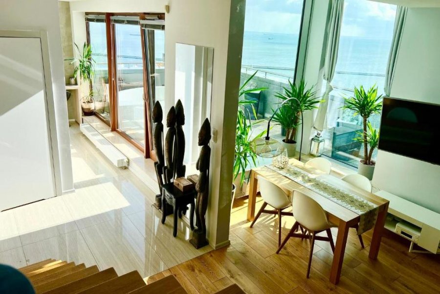 Jeden z pokoi w obiekcie Sea Towers Penthouse 28-29 two-floors sea view panoramic terrace