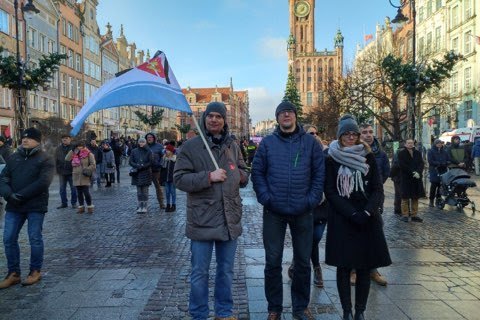 Gdynianie solidaryzowali i łączyli się w bólu z gdańszcznami // fot. materiały prasowe