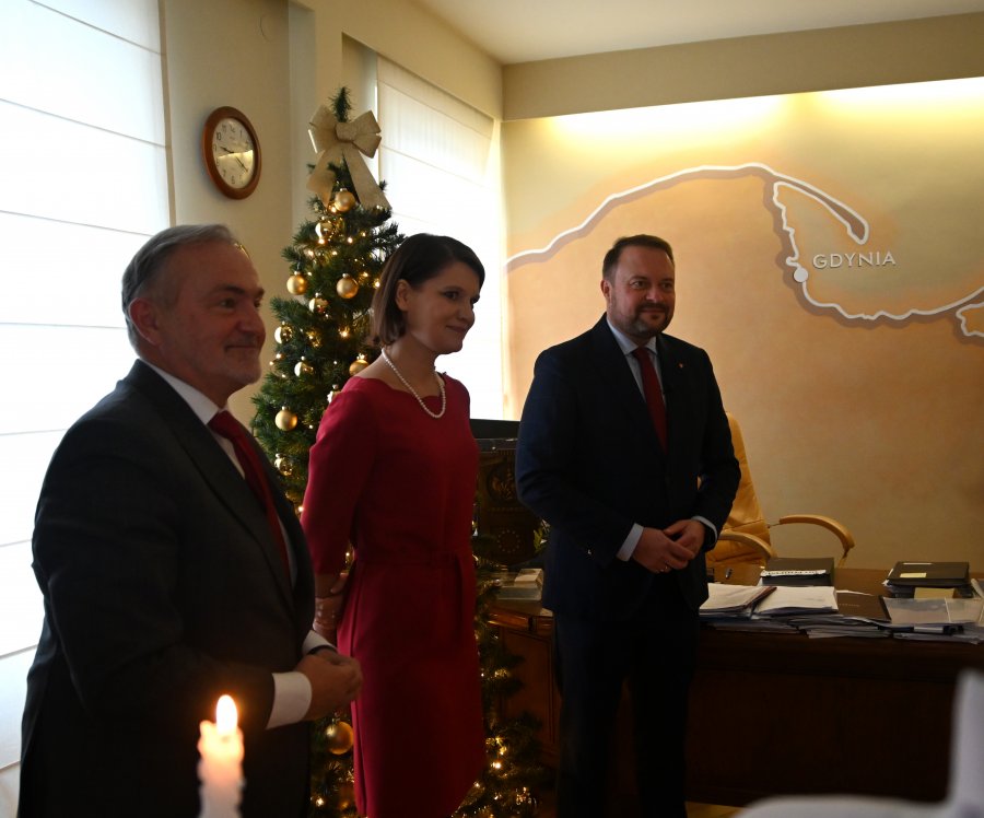 Na zdjęciu Wojciech Szczurek, Katarzyna Gruszecka-Spychała i Marek Łucyk// fot. Karolina Szypelt