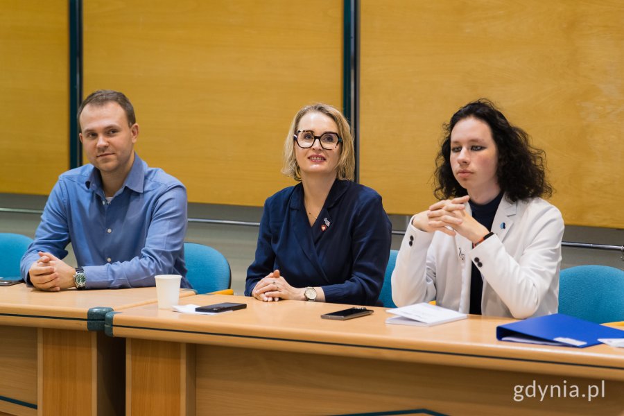 Na zdjęciu m.in.: radny Norbert Anisowicz i radna Agnieszka Tokarska (fot. Paweł Budziński)