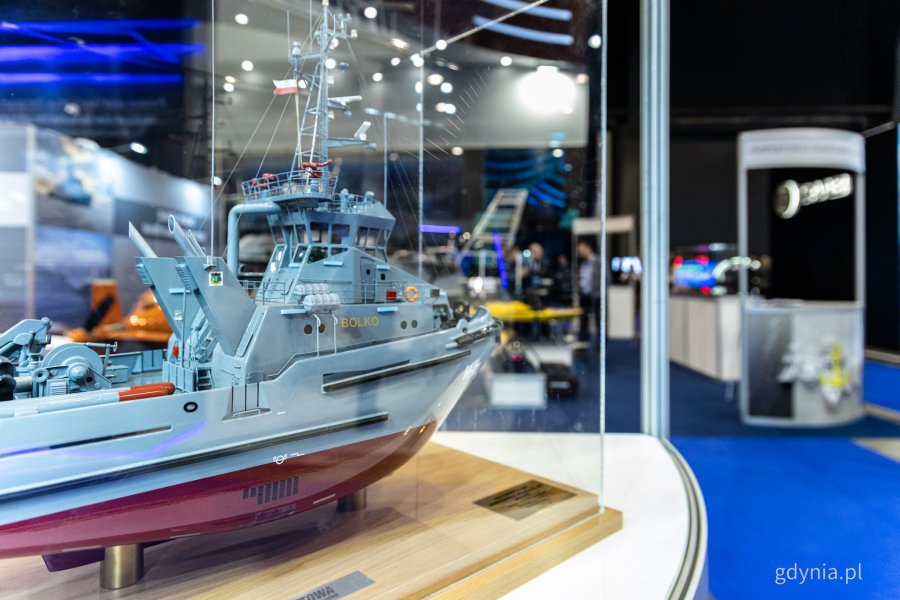 Strefa wystawców. Pierwszy dzień 23. Międzynarodowych Targów Morskich i Militarnych BaltExpo w AmberExpo (fot. Kamil Złoch)