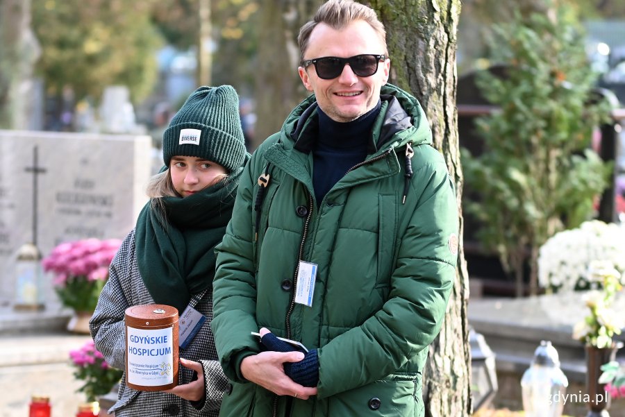 Tradycyjna kwesta na rzecz gdyńskiego hospicjum // fot. Michał Puszczewicz