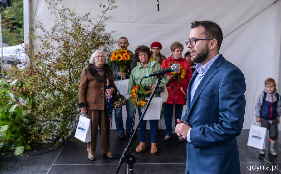 Wręczenie nagród laureatom konkursu "Gdynia w kwiatach" // fot. Przemek Świderski
