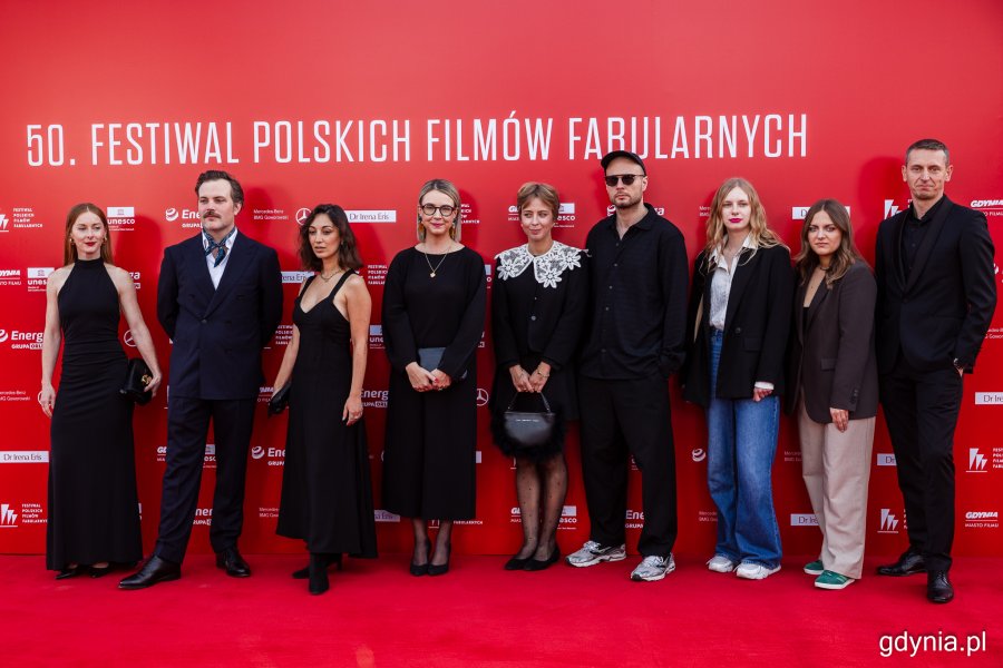 "Glorious Summer". Ceremonia czerwonego dywanu poprzedzająca sobotnią galę 50. Festiwalu Polskich Filmów Fabularnych w Gdyni (fot. Karol Stańczak)