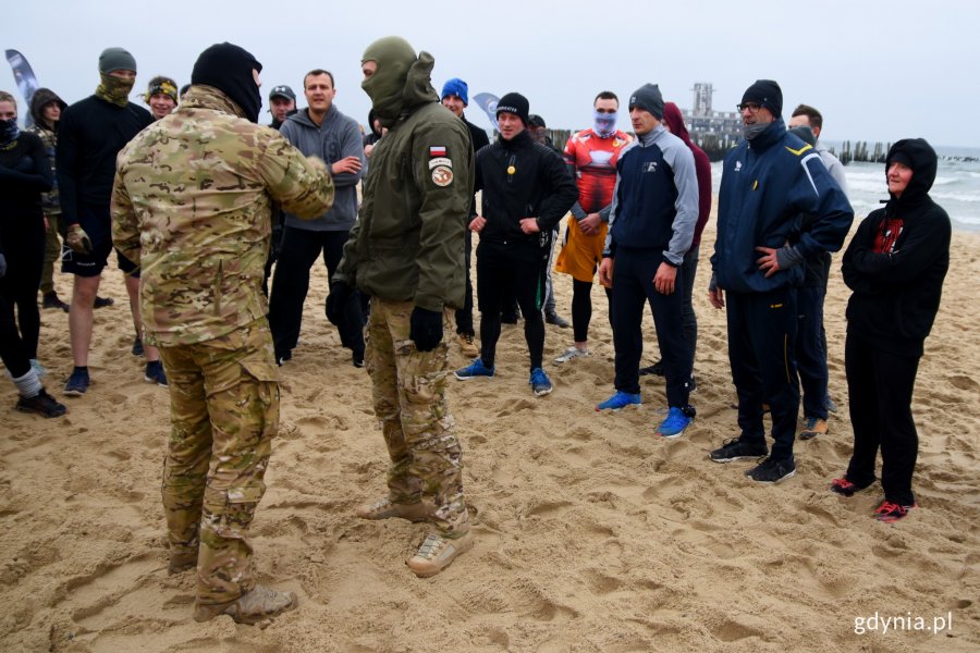 Odważny trening na plaży w Babich Dołach // fot. Paweł Kukla