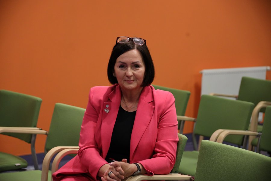 Przewodnicząca Okręgowej Rady Pielęgniarek i Położnych w Gdańsku Katarzyna Kretowicz zapewniała o gotowości do udzielania pomocy pielęgniarkom