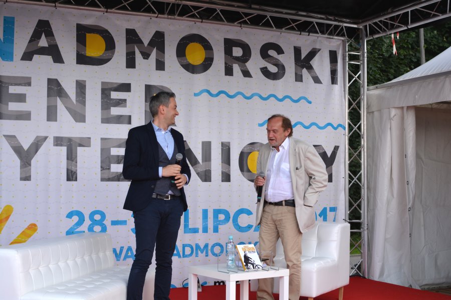 Nadmorski Plener Czytelniczy 2017 spotkanie z Robertem Biedroniem, fot. Katarzyna Soszyńska