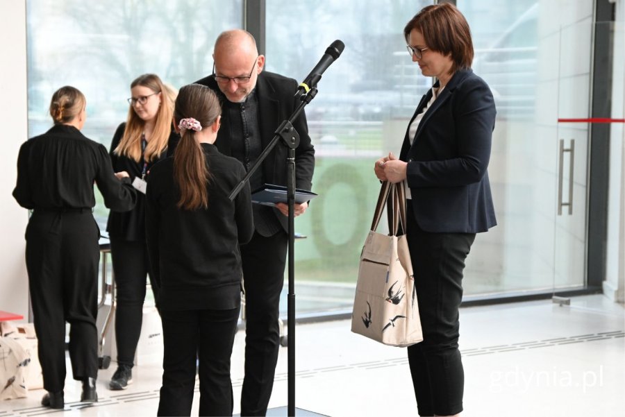 Wręczenie nagród. Na zdjęciu: Michał Guć, wiceprezydent Gdyni (fot. Magdalena Starnawska)