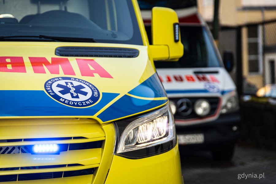 Nowy ambulans zakupiony na potrzeby Miejskiej Stacji Pogotowia Ratunkowego w Gdyni (fot. Kamil Złoch)