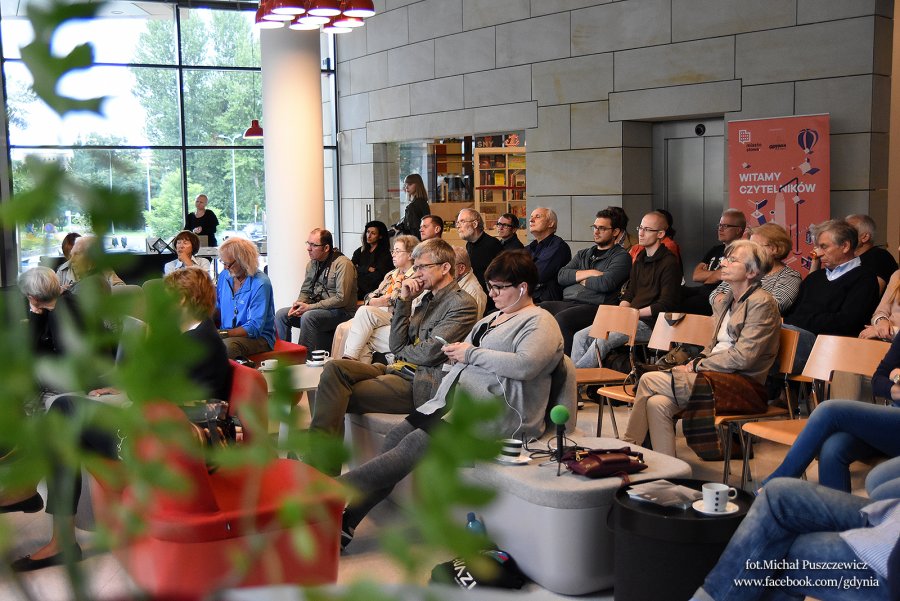 Dni Nagrody Literackiej Gdynia. Spotkanie z laureatami Kostek Literackich // fot. M.Puszczewicz