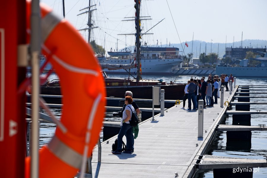 Oficjalnie powitanie pierwszej jednostki korzystającej z Mariny Yacht Park, fot. Kamil Złoch