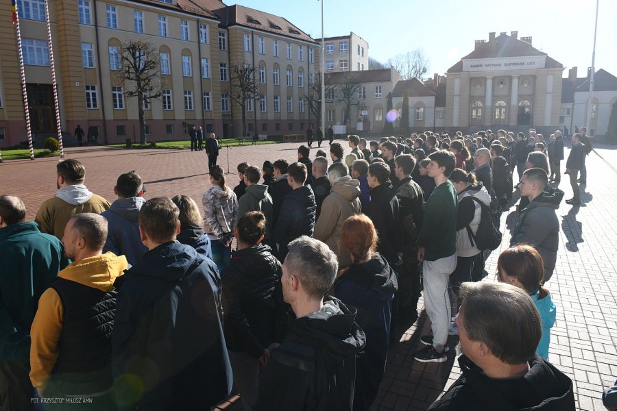 3.edycja projektu „Trenuj z wojskiem wiosna-lato” w AMW