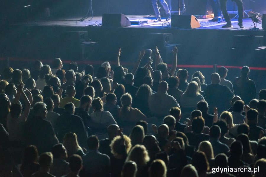 Największe przeboje legendarnej rockowej grupy Lady Pank w nietypowych symfonicznych aranżacjach rozbrzmiały w Gdynia Arenie // fot. Dawid Linkowski