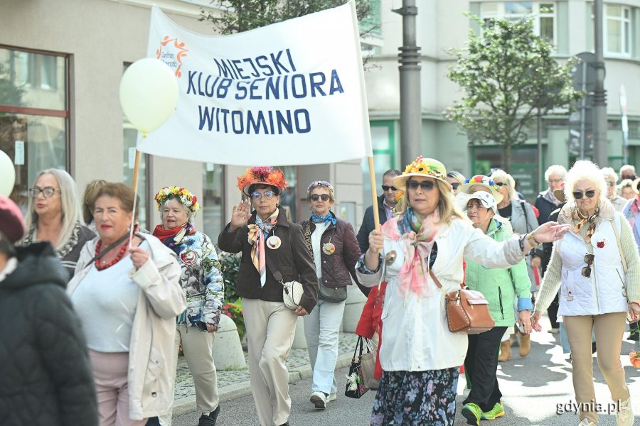 Reprezentacja Miejskiego Klubu Seniora z Witomina