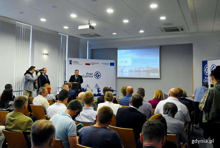 Konferencja poświęcona realizacji projektów infrastrukturalnych w Porcie Gdynia, fot. Kamil Złoch