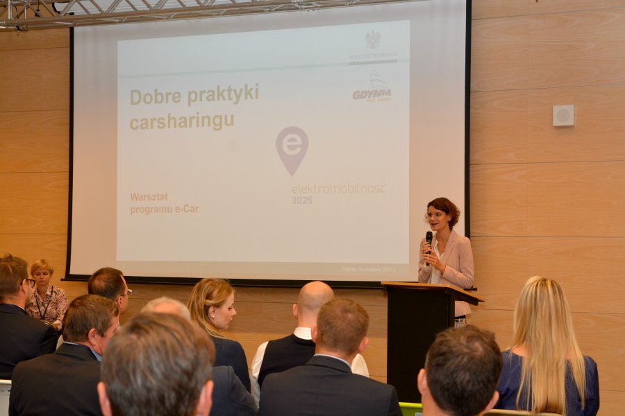 Warsztaty programu e-Car "Dobre praktyki car-sharingu" w PPNT // fot. Ministerstwo Energii