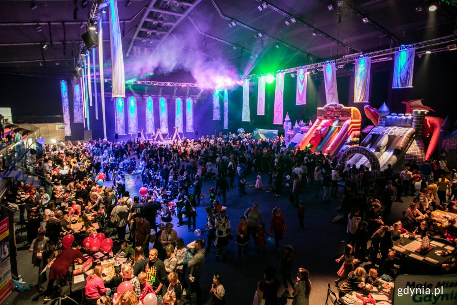 Bal karnawałowy „Rejs do krainy Wikingów” w Gdynia Arenie // fot. Karol Stańczak