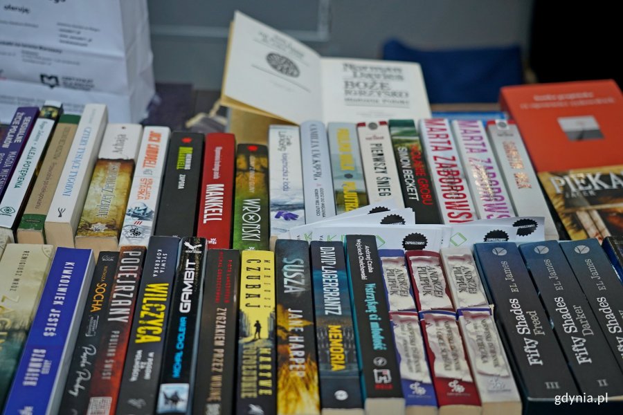Książki na jednym ze stoisk