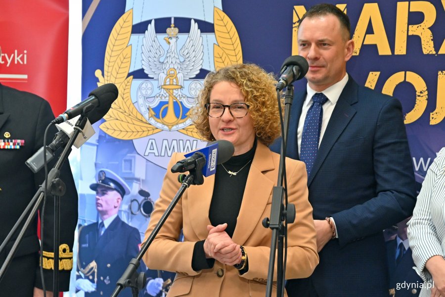 Magdalena Czarzyńska-Jachim, prezydent Sopotu, podczas briefingu prasowego przed warsztatami dotyczącymi tworzenia Strategii Rozwoju Polskiego Sportu 2040