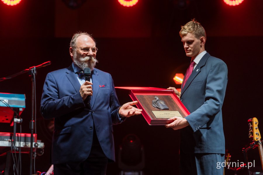 Gala finałowa X edycji Przeglądu Teatrów Amatorskich „Kurtyna” w gdyńskim Małym Kacku (fot. Paweł Budziński)