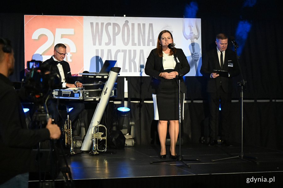 Gości przywitała prezydent Gdyni Aleksandra Kosiorek 