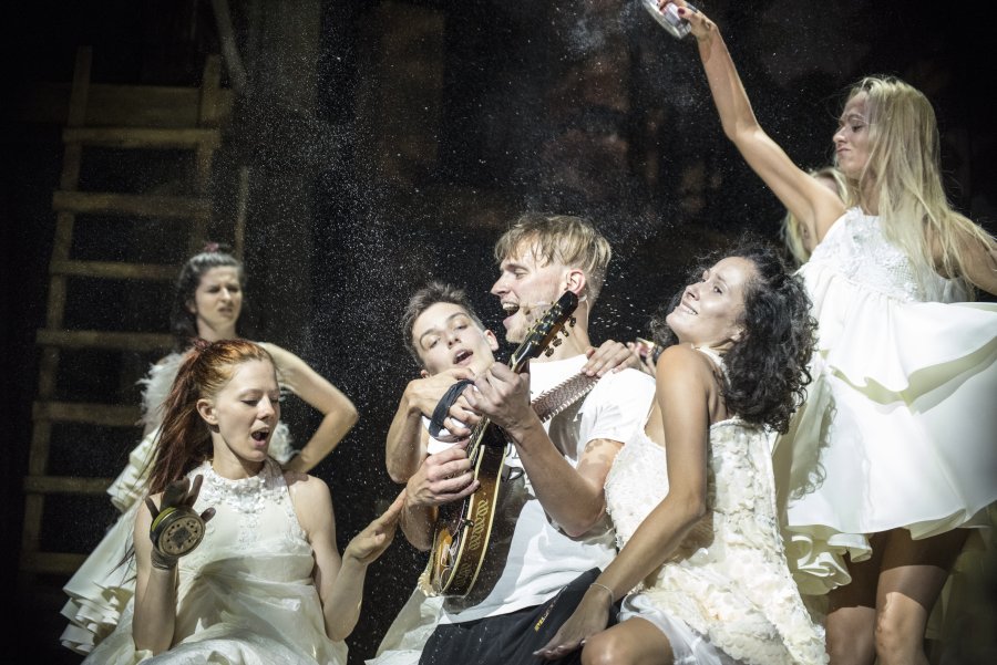 Przygotowania do premiery Wiedźmina w Teatrze Muzycznym fot. Przemysław Burda