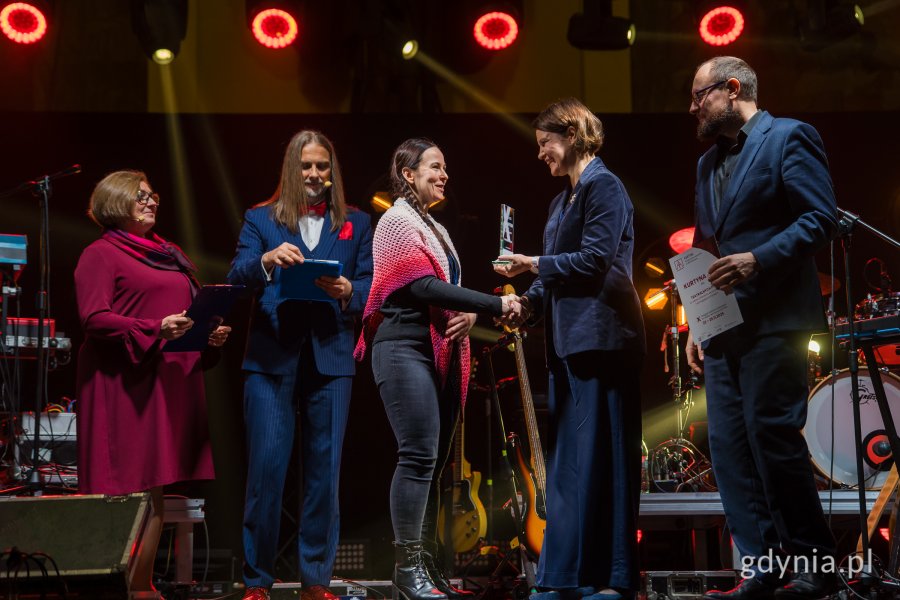 Gala finałowa X edycji Przeglądu Teatrów Amatorskich „Kurtyna” w gdyńskim Małym Kacku (fot. Paweł Budziński)