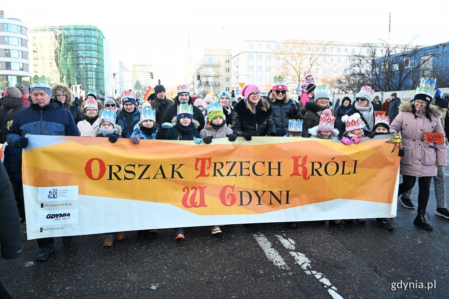 Orszak Trzech Kr&oacute;li na ulicach Gdyni