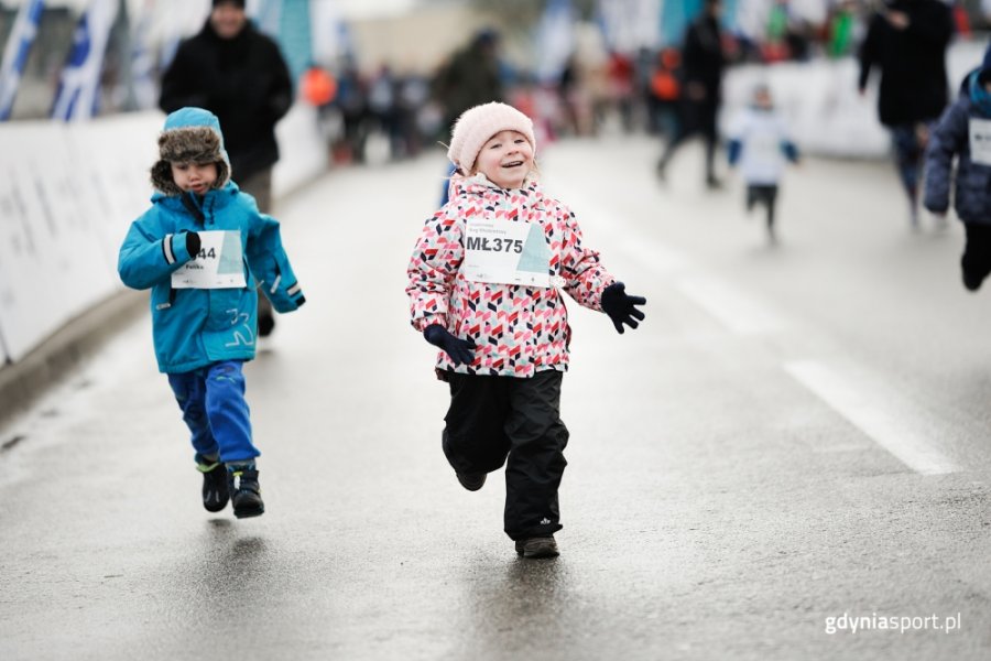 Biegowe urodziny zainaugurowały PKO Grand Prix Gdyni 2018, fot. gdyniasport.pl