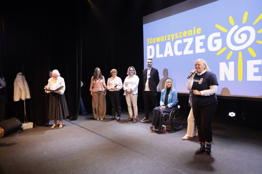 Wydarzenie wsp&oacute;łorganizowało siedem gdyńskich organizacji: Stowarzyszenie Dlaczego Nie, Fundację Dom Marzeń, Fundację Wielkie Rzeczy, Fundację Adapa, Fundację Pomagamy Wygrywamy, Centrum Integracja Gdynia i Stowarzyszenie Cool-Awi 