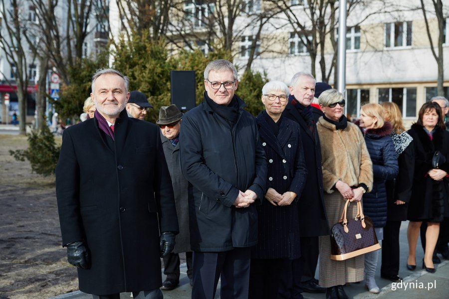 Uroczystości oficjalne pod pomnikiem Polski Morskiej z okazji 93. rocznicy nadania praw miejskich, fot. Dawid Linkowski