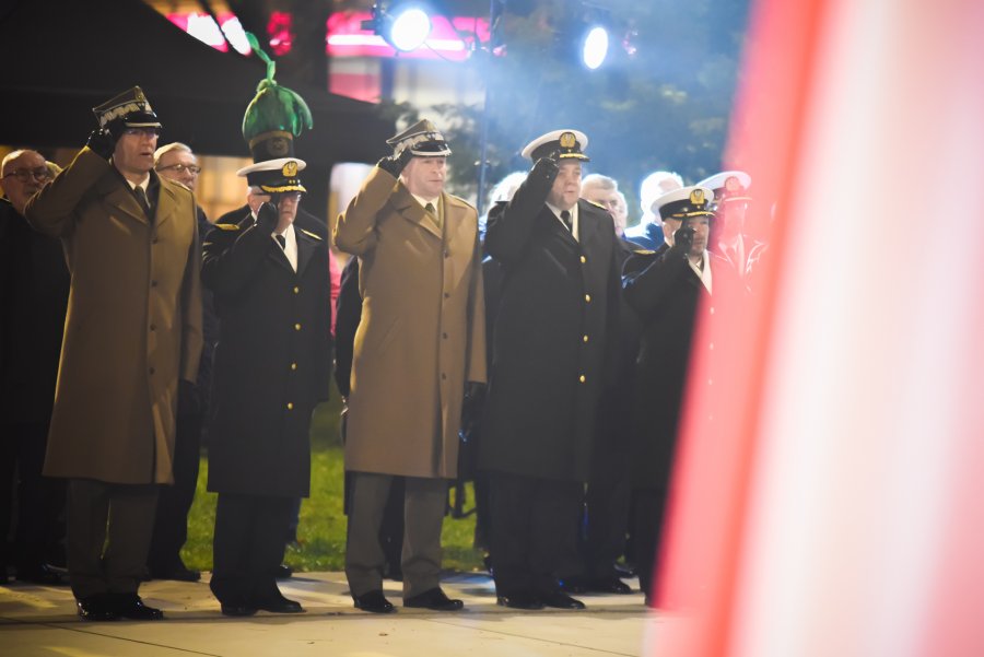 Capstrzyk z okazji 101. rocznicy utworzenia morskiego Rodzaju Sił Zbrojnych // fot. st. chor. szt. Mar. Piotr Leoniak