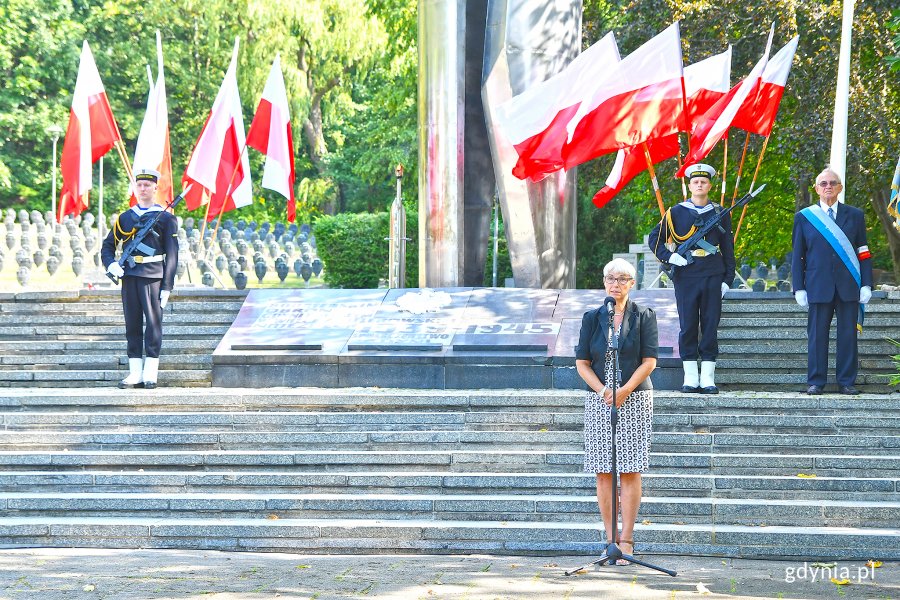 Uroczystości upamiętniające 80. rocznicę wybuchu II wojny światowej na cmentarzu w Redłowie, fot. Michał Puszczewicz