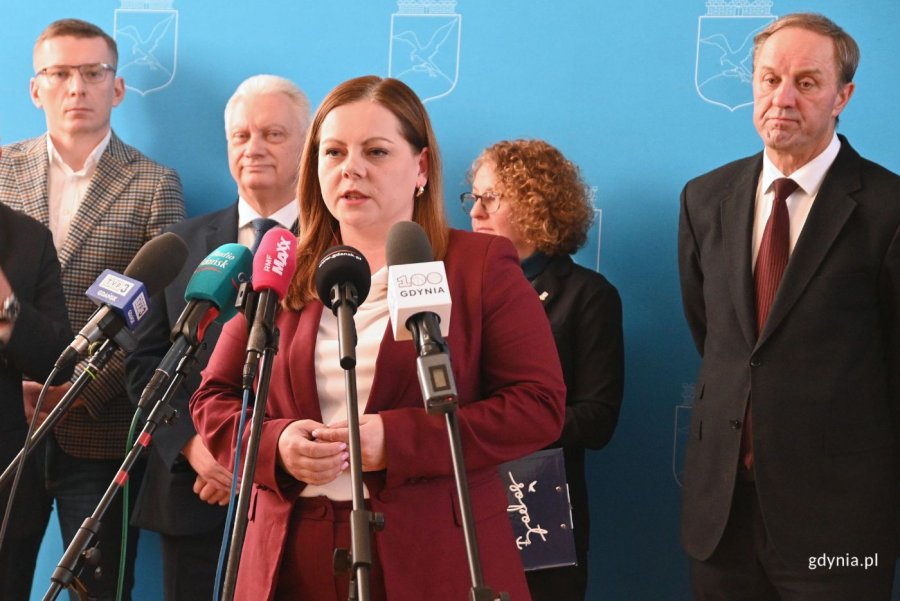 Na zdjęciu m.in.:  Aleksandra Kosiorek prezydent Gdyni (fot. Magdalena Starnawska)