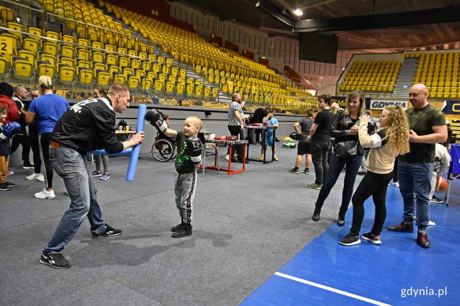 W Gdyni odbył się specjalny festyn sportowy „Ruszajmy się – razem” dla uczniów gdyńskich podstawówek // fot. Magdalena Czernek