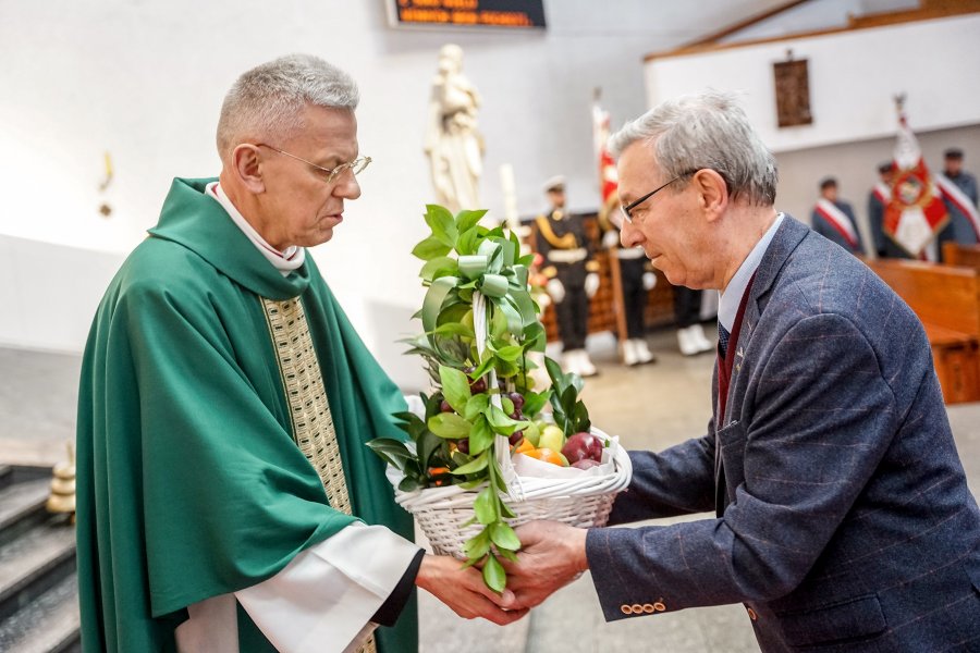  Częścią oficjalnych obchodów 97. urodzin Gdyni była niedzielna msza święta z honorową asystą wojskową. Fot. Mirosław Pieślak