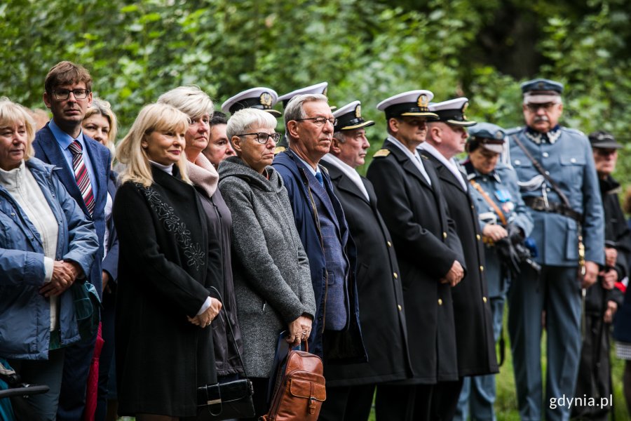 Niedzielne uroczystości z okazji Dnia Sybiraka przed pomnikiem „W hołdzie zesłańcom Sybiru” // fot. Karol Stańczak