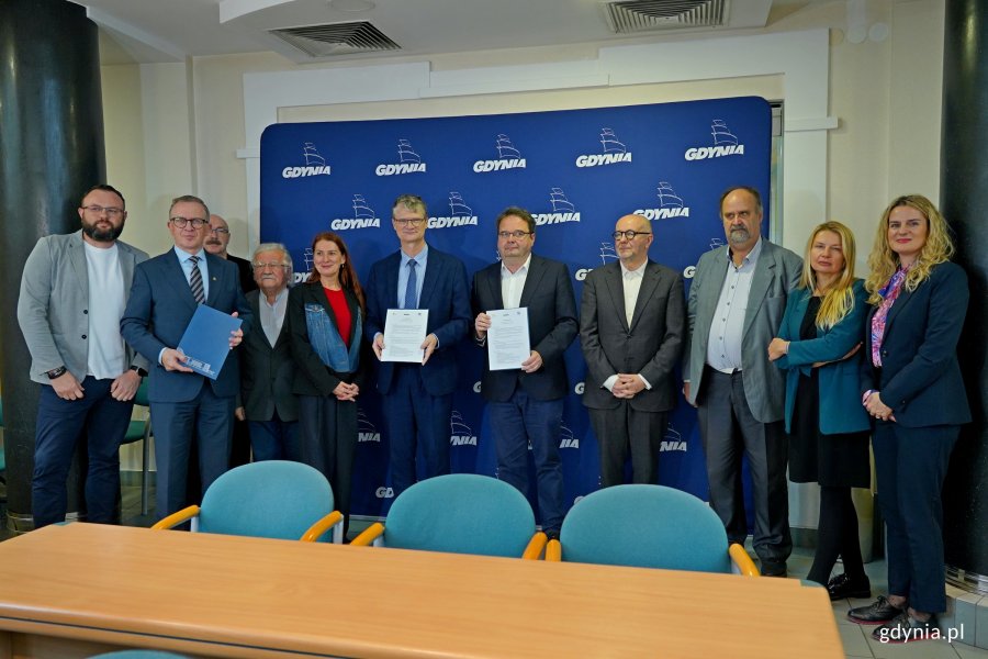 Podpisanie listu intencyjnego // fot. Magdalena Czernek