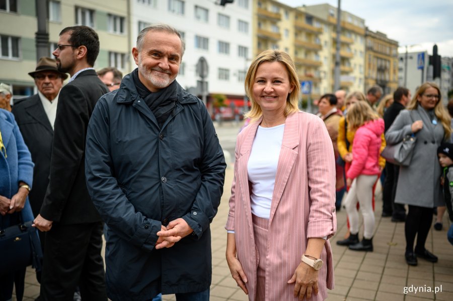 W uroczystości otwarcia Centrum Aktywności Rodziny wzięli udział m.in. prezydent Wojciech Szczurek oraz Beata Szadziul - pełnomocnik prezydenta ds. rodziny // fot. Dawid Linkowski