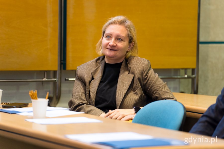 Daria Biechowska, członkini Rady ds. Mężczyzn w Gdyni, podczas pierwszego posiedzenia rady