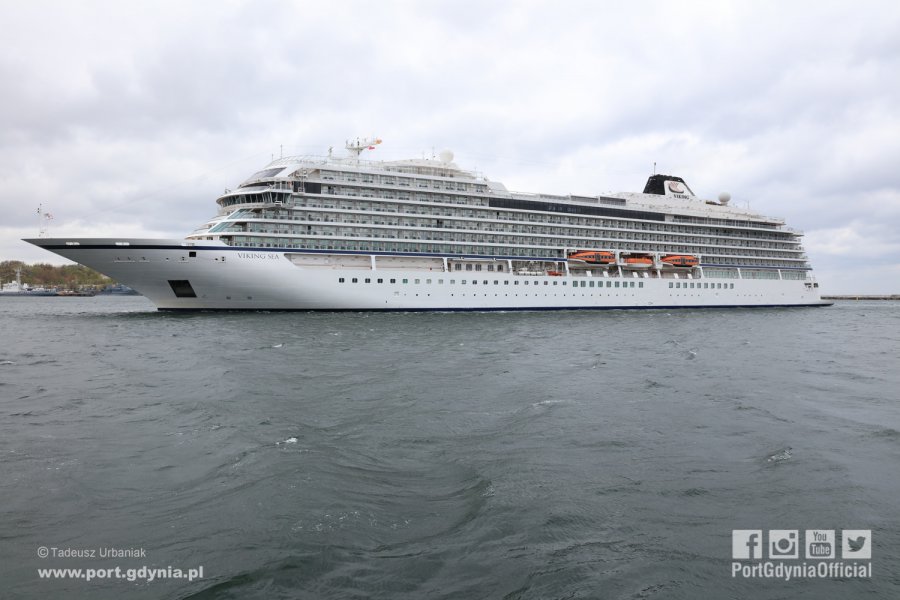 Viking Sea wpływa do Gdyni / fot. Tadeusz Urbaniak Port Gdynia