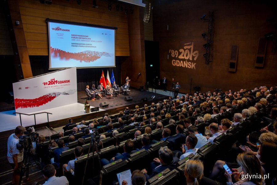 Debata poświęcona pamięci Pawła Adamowicza w ramach Międzynarodowego Forum Obywatelskiego // fot. Piotr Hukało