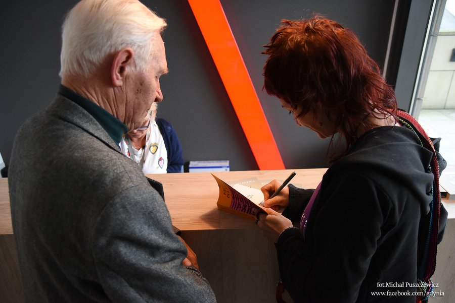 Dni Nagrody Literackiej Gdynia. Spotkanie z laureatami Kostek Literackich // fot. M.Puszczewicz