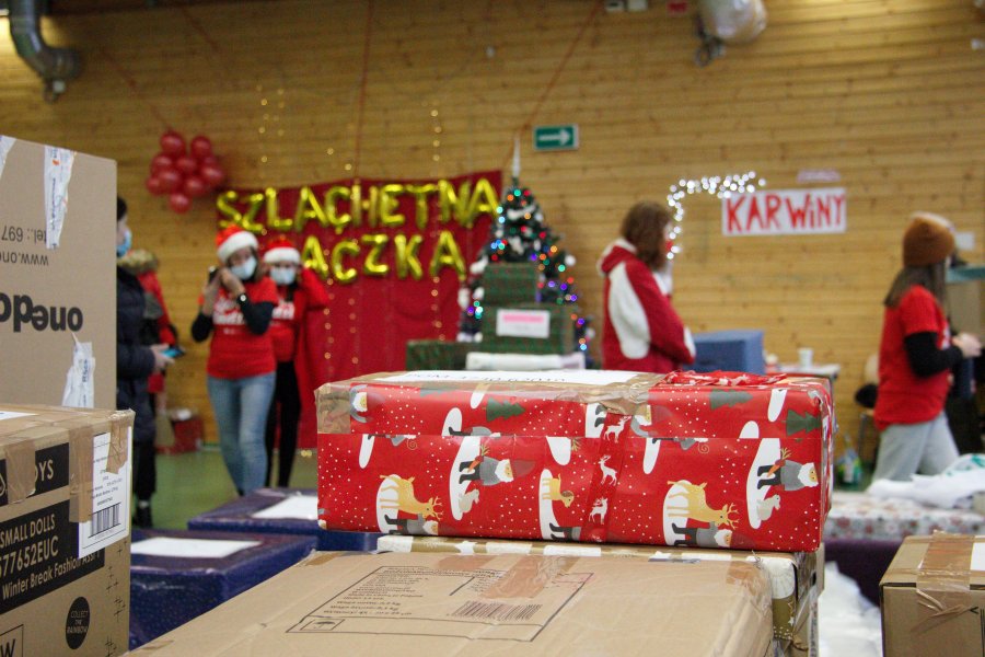 Paczki w magazynie w Parku Naukowo-Technologicznym // fot. materiały prasowe Szlachetnej Paczki