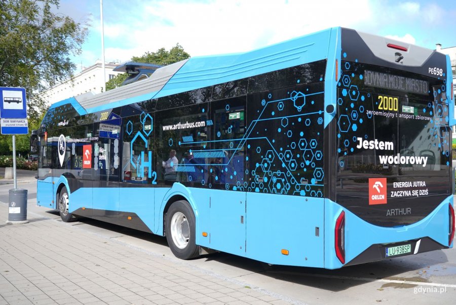 Autobus wodorowy (fot. Magdalena Starnawska)