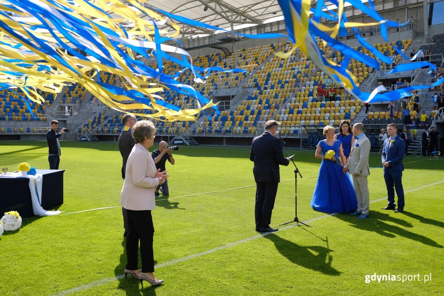 Ślub na Stadionie Miejskim / fot. Dawid Linkowski