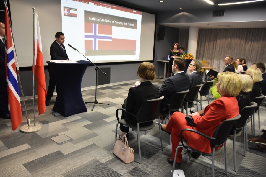 Uroczystość zakończenia misji konsularnej i przejęcia obowiązków odbyła się 9 maja w siedzibie norweskiej firmy DNV GL w Gdyni // fot. Sławomir Okoń