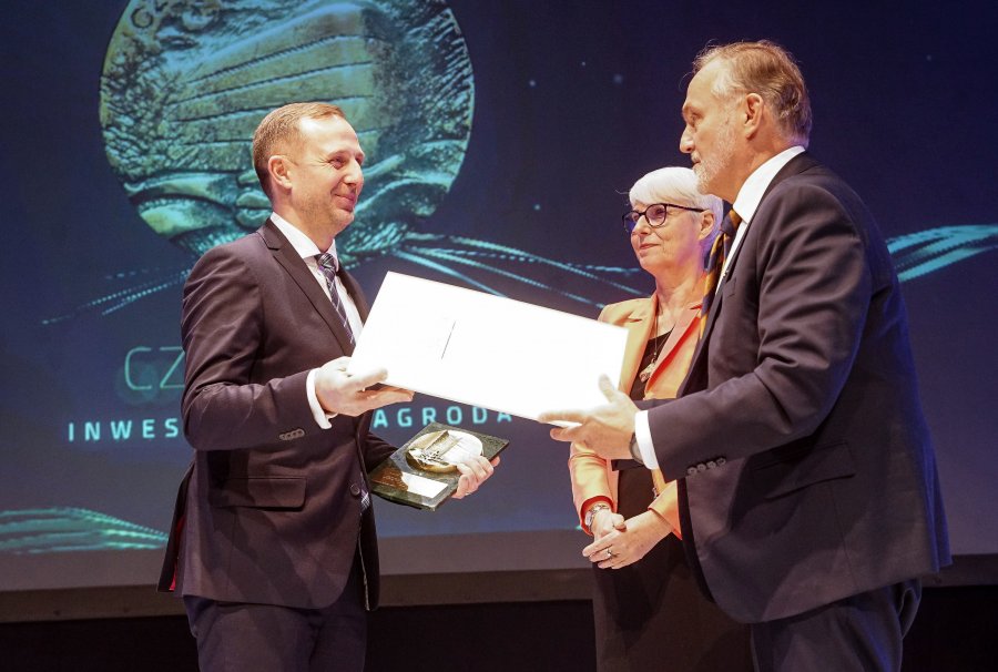 Nagrodę Czas Gdyni w kategorii Inwestycje odbiera prezes Zarządu Morskiego Portu Gdynia S.A. Jacek Sadaj. Fot. Mirosław Pieślak