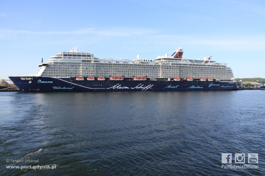 Mein Schiff 1 / fot. Tadeusz Urbaniak Port Gdynia